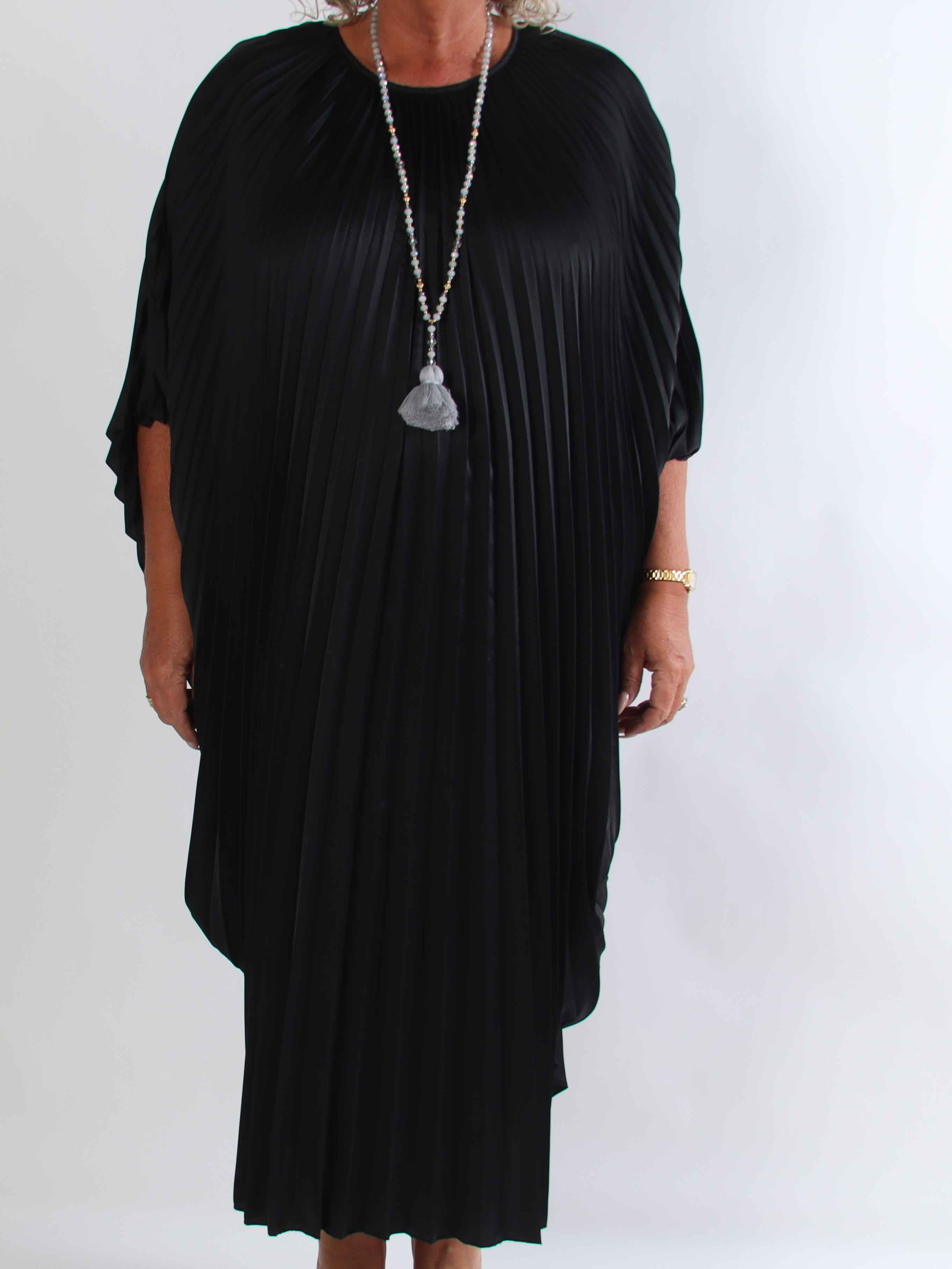 Evita - Elegant plus size tunikakjole i smukt plisseret stof